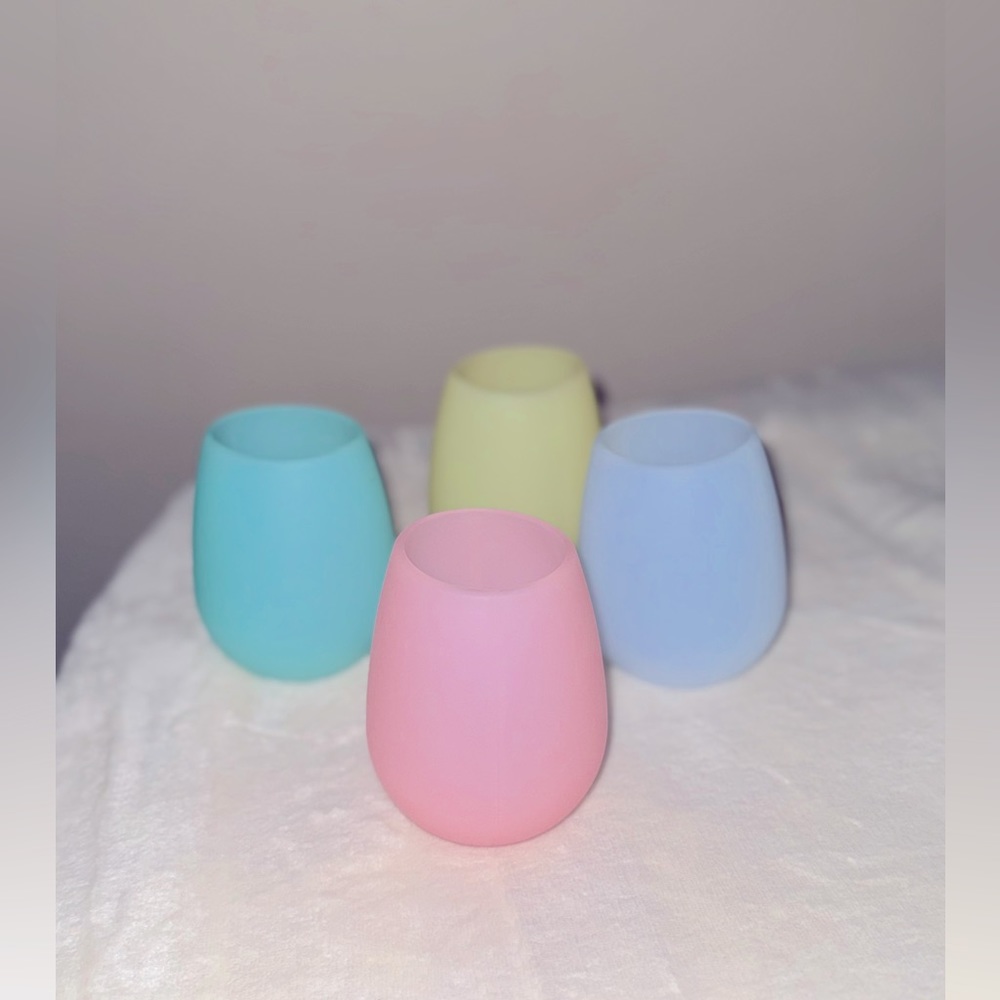 Shark Skinzz 12 oz. Drinkware pastel colors